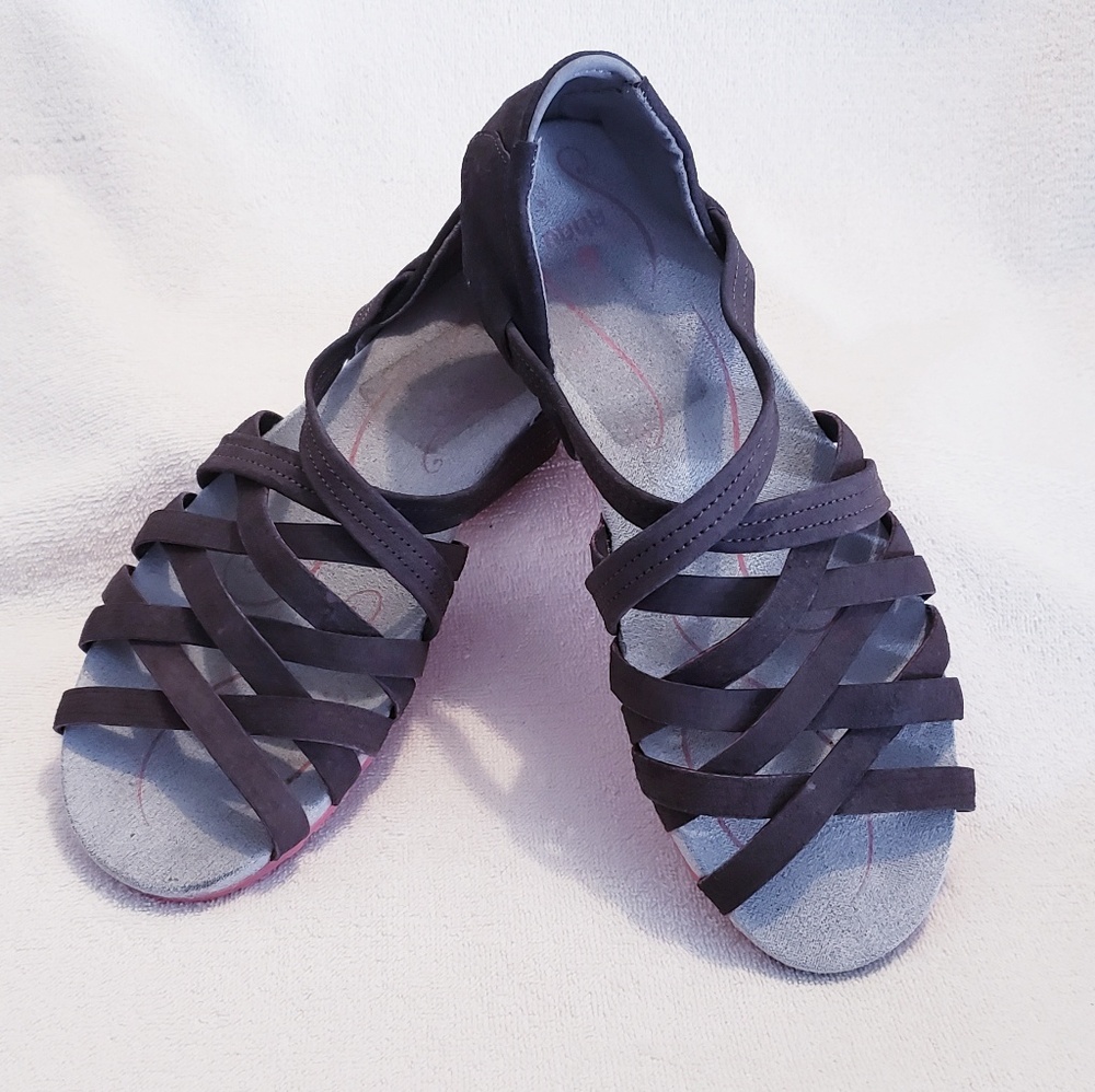 AHNU MAIA HUARCHE FLATS SIZE 8